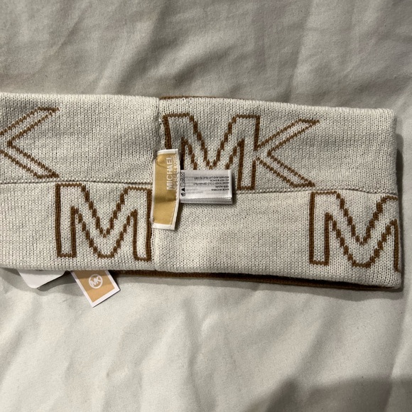 Micheal Kors Reversible Headband (R $38) NWT - Picture 2 of 4